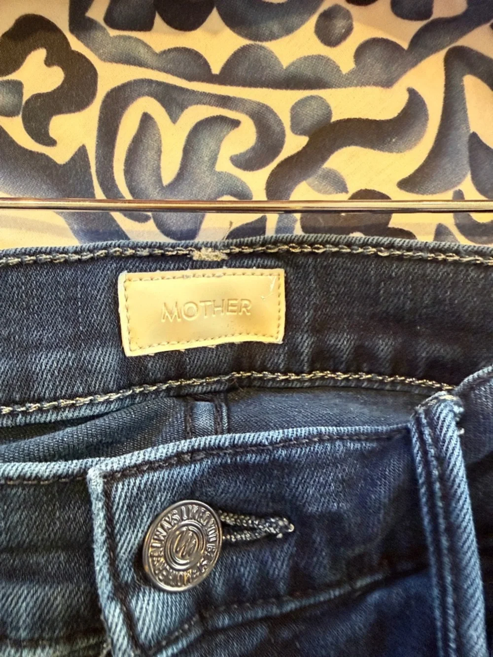 MOTHER weekender fray mid-rise flare jeans - Picture 7 of 7